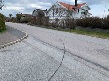 Inget övergångställe villagata, 30 km/h